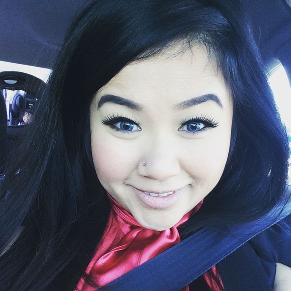 Meet your Posher, Vee - Picture 1 of 1